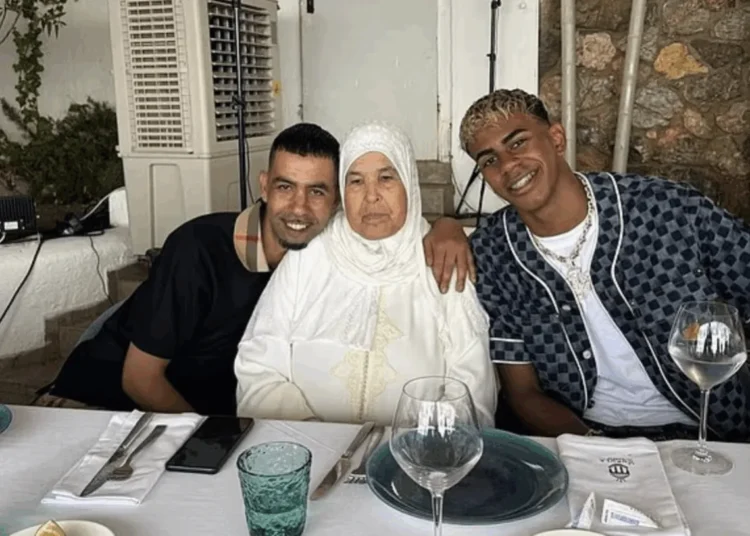 লামিনে ইয়ামাল ও তার বাবা